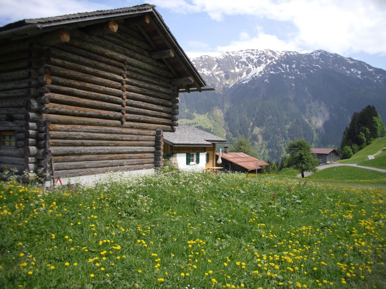 Villa Maisaess Lifinarblick à Schruns Extérieur photo